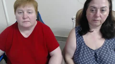 XMollyJaneX online show from March 24, 5:40 pm