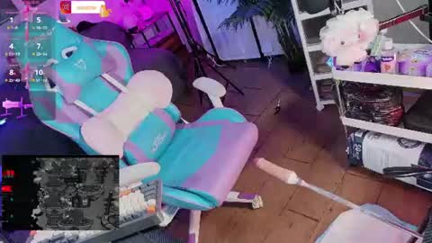 Nixy Crow online show from August 6, 12:04 pm