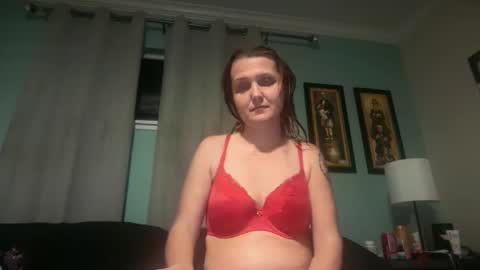 xoFaeQueenxo online show from March 19, 3:43 am