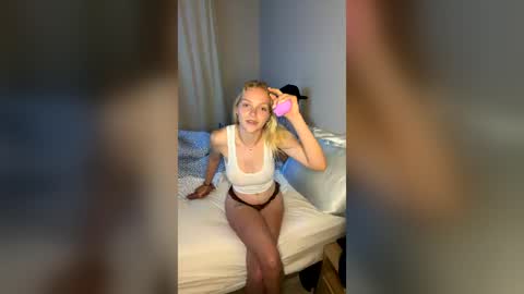 xoxomandy2289 online show from July 9, 4:17 am