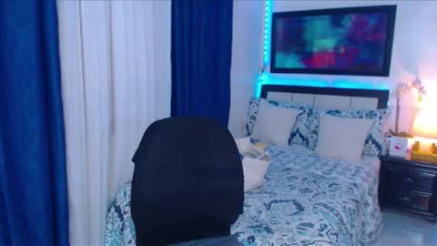 VALERIAohlala online show from July 13, 7:48 am