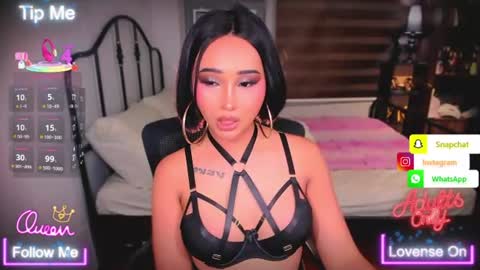 xprettyjawdropperx online show from August 9, 5:52 am