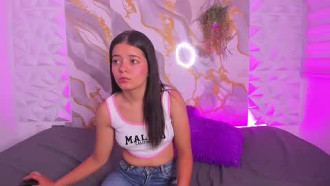 sara and thiago online show from March 12, 11:18 am