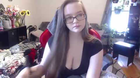 xqueenkendrax online show from July 7, 8:13 pm