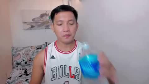 xsebastian19 online show from August 13, 7:06 pm