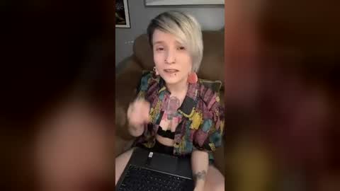 xserenitywhitex online show from August 9, 12:55 am