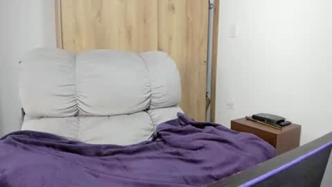 Hellen Sofia instagram hellen5546 online show from July 25, 1:15 pm