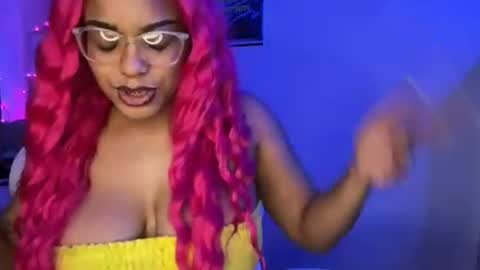 xStarGazingx online show from August 2, 8:54 am