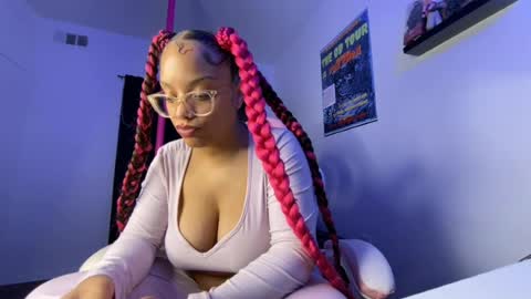xStarGazingx online show from August 8, 12:27 pm