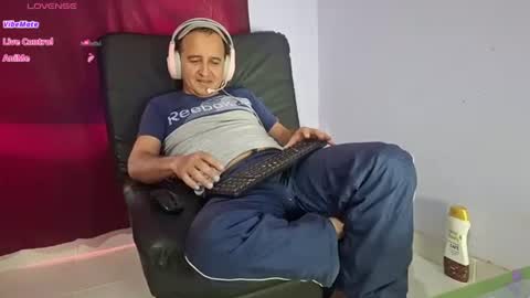 xthesexybossx online show from August 11, 2:08 pm