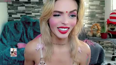 Femboy Exotic online show from August 1, 11:49 am