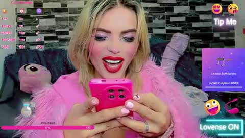 Femboy Exotic online show from August 2, 5:25 am