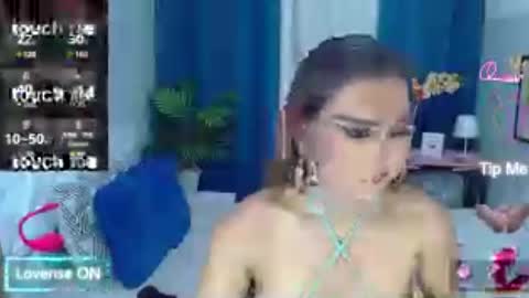 KELLY LICKERS online show from August 10, 2:18 pm
