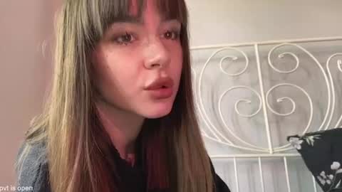 Lily online show from August 10, 12:50 pm