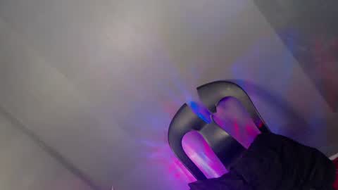 Janae online show from August 6, 1:04 am