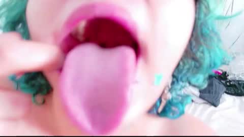 xxgreengoodxx online show from August 10, 7:15 pm