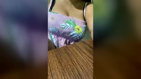 xxhotshe69 online show from August 3, 1:34 am