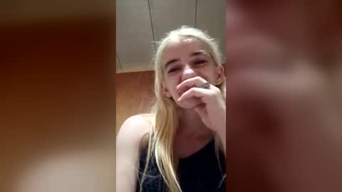 xxjessiebugxx online show from July 17, 4:01 am