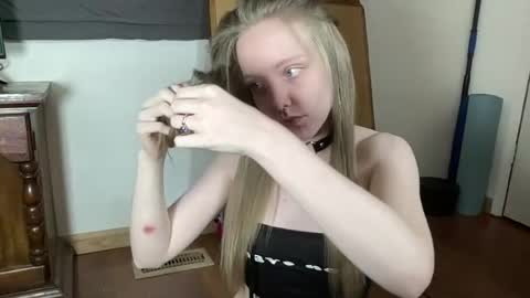 xxloveanastasia online show from August 12, 2:41 pm