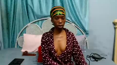 xxsexytalia28 online show from August 12, 6:54 pm
