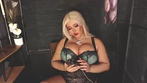 xxtastefullayeshaxx online show from August 9, 7:59 pm