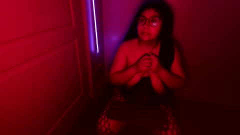xxxenmascaradosxxx online show from May 26, 7:09 am