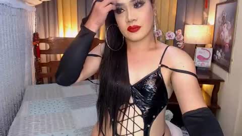 QUEENCY online show from August 10, 6:31 pm