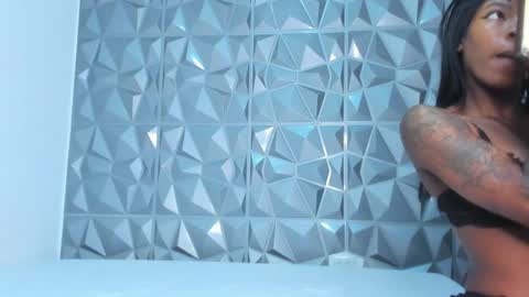 xxxplosive_couple online show from August 6, 12:09 am