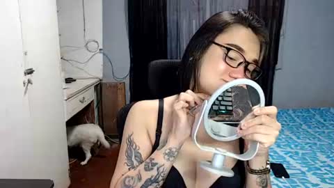 Melissa online show from August 10, 9:33 am