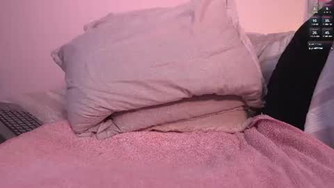 yahaira_26 online show from August 12, 4:04 am