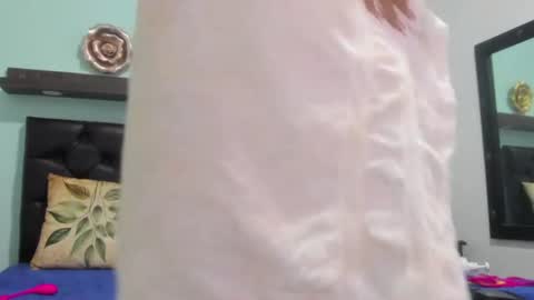 yaiza_sexylovee online show from June 24, 9:28 pm