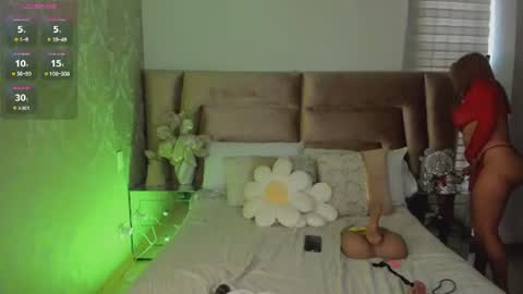 Alexandra Velez online show from August 8, 3:34 pm