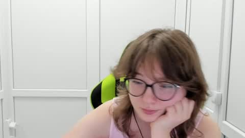 Sofia online show from August 5, 1:09 pm