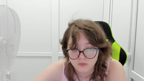 Sofia online show from August 5, 4:27 pm