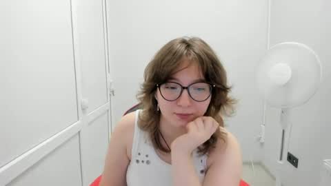 Sofia online show from August 8, 1:33 pm