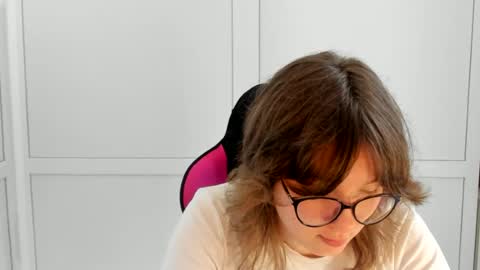 Sofia online show from August 10, 1:23 pm