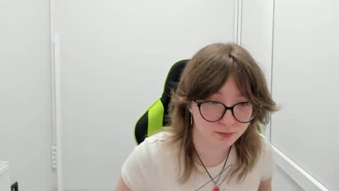 Sofia online show from August 13, 1:58 pm