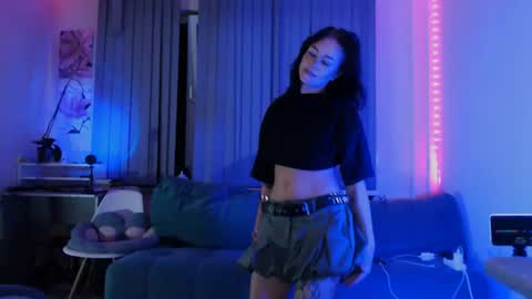 Yami online show from June 27, 10:45 pm