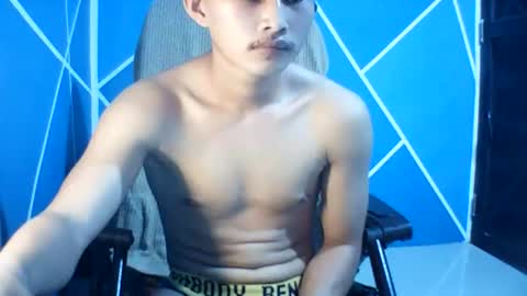 yammy_boyasian online show from July 25, 8:18 am
