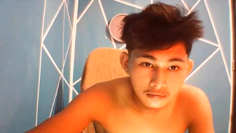 yammy_boyasian online show from July 25, 11:09 pm
