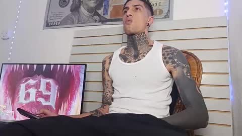 yanfranko420 online show from June 9, 4:41 am