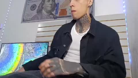 yanfranko420 online show from July 22, 4:48 am