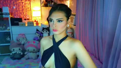 YANG AUDREY LONE online show from August 7, 1:38 am
