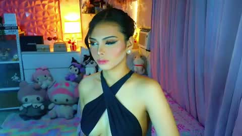 YANG AUDREY LONE online show from August 7, 2:44 am