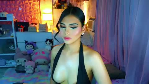YANG AUDREY LONE online show from August 13, 2:58 am