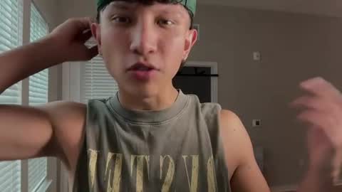 yangomezz online show from August 7, 11:16 pm