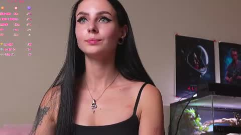 Yara online show from August 14, 2:43 pm