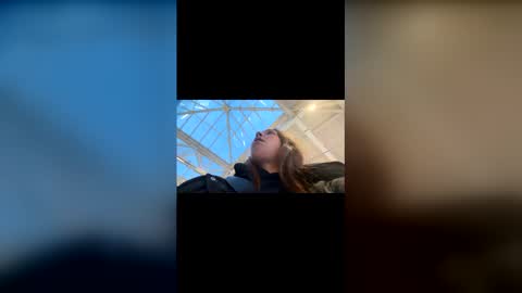 yasmiiinn online show from May 4, 6:42 pm