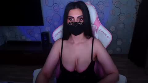 yasmina online show from June 28, 6:05 am