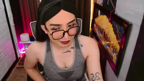 yassiered online show from August 1, 1:11 am